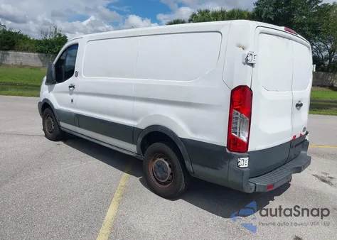 2015 Ford Transit-250 из США, поврежденный, VIN 1FTNR1ZM3FKA45132